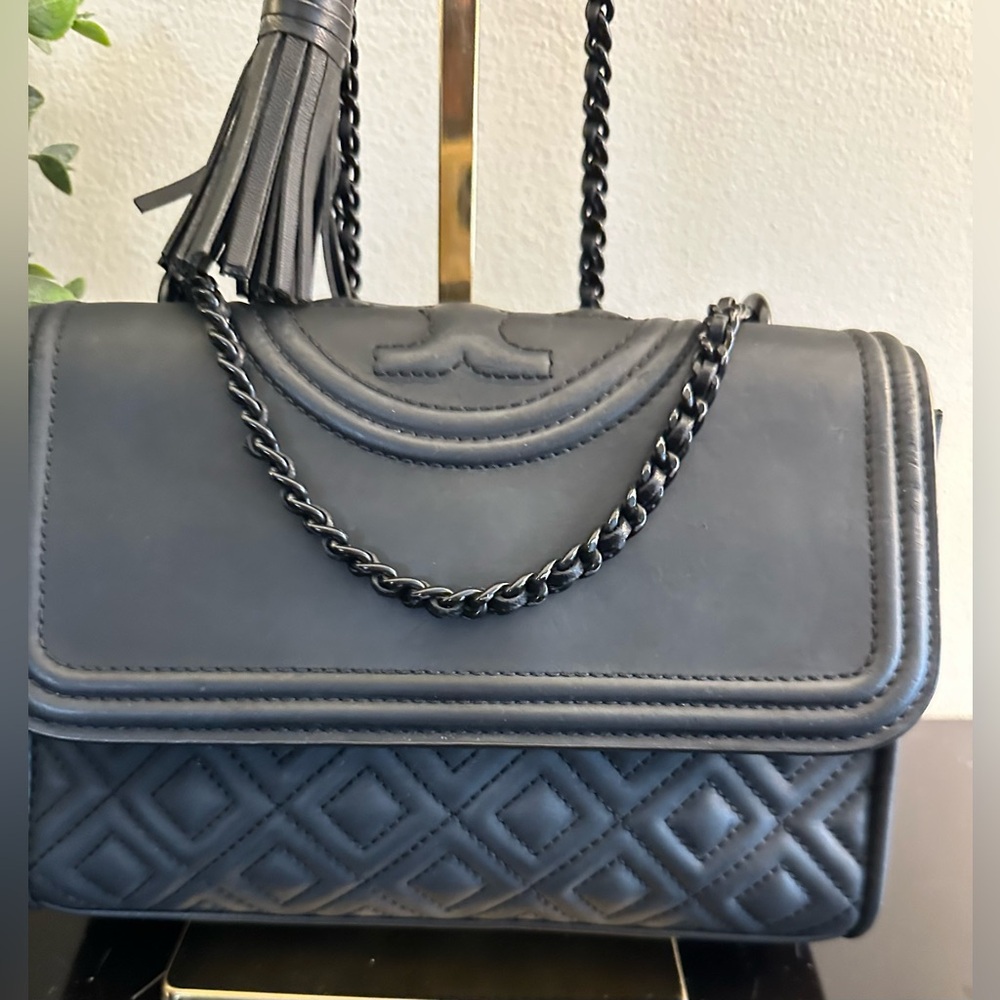 Tory Burch Fleming Matte Convertible Shoulder Bag - Picture 4 of 13